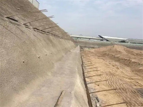 新和河道边坡加固